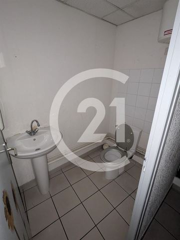 Local commercial à louer - 69.0 m2 - 26 - Drome